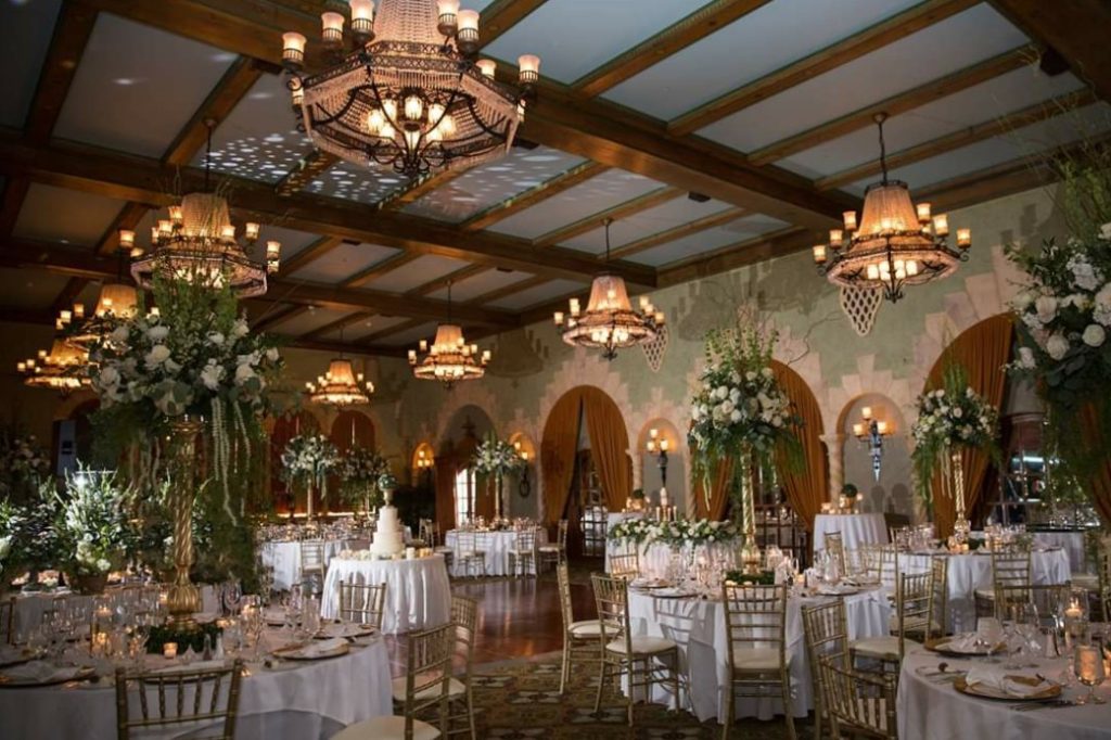 Image of Gold Chiavari Chairs at Wedding