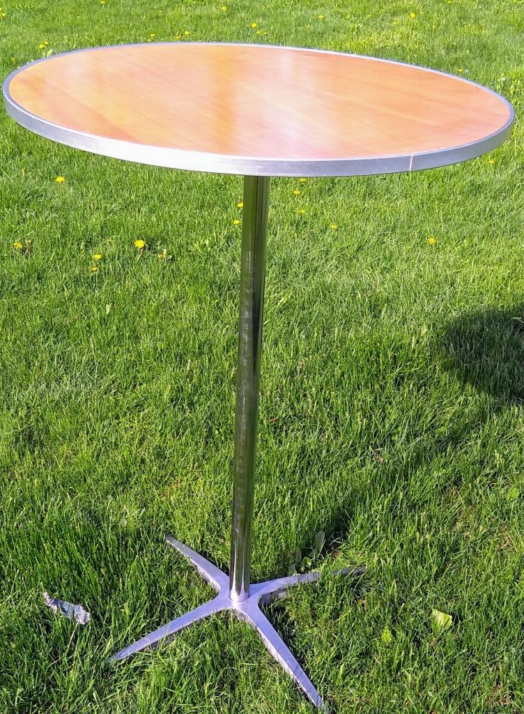 Cocktail Table A to Z Event Rentals, LLC.