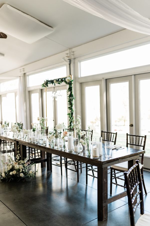image of farmhouse table rentals as sweetheart table