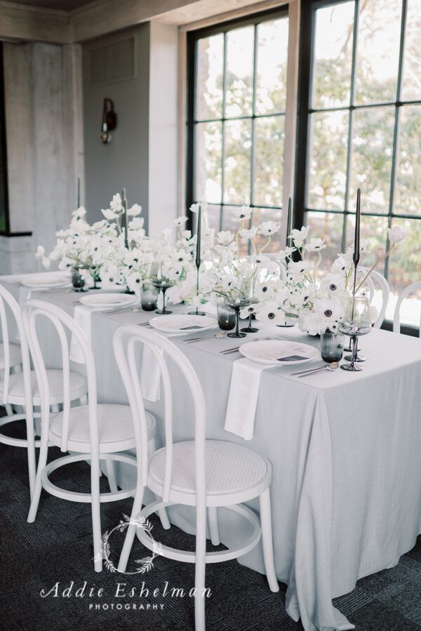 Image of white bentwood chair rentals