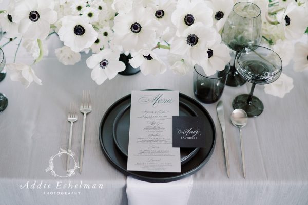 image of place setting with black plate rentals