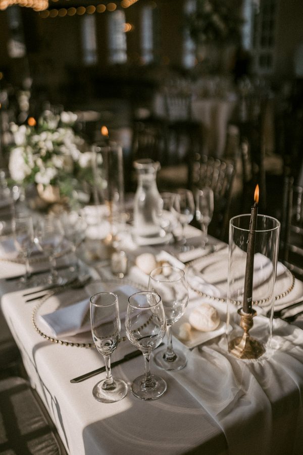 image of wine glass rental on wedding table
