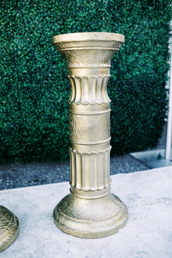 Image of gold pedestal rental