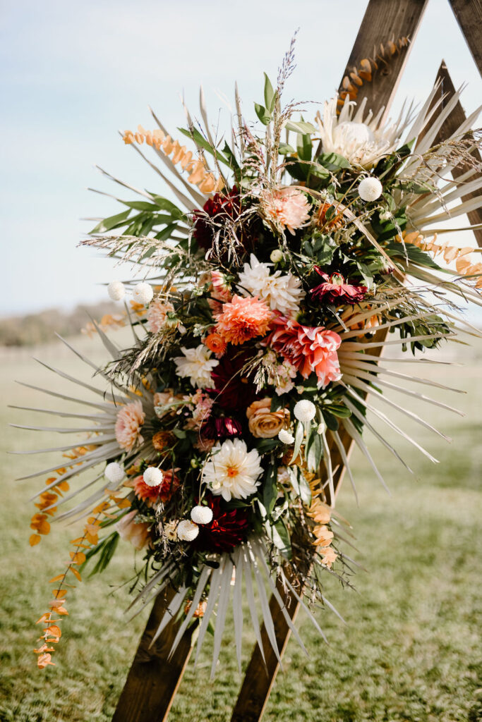 Image of wedding arch flowers