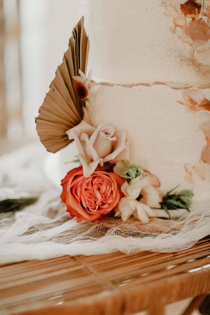 Image of wedding cake close up
