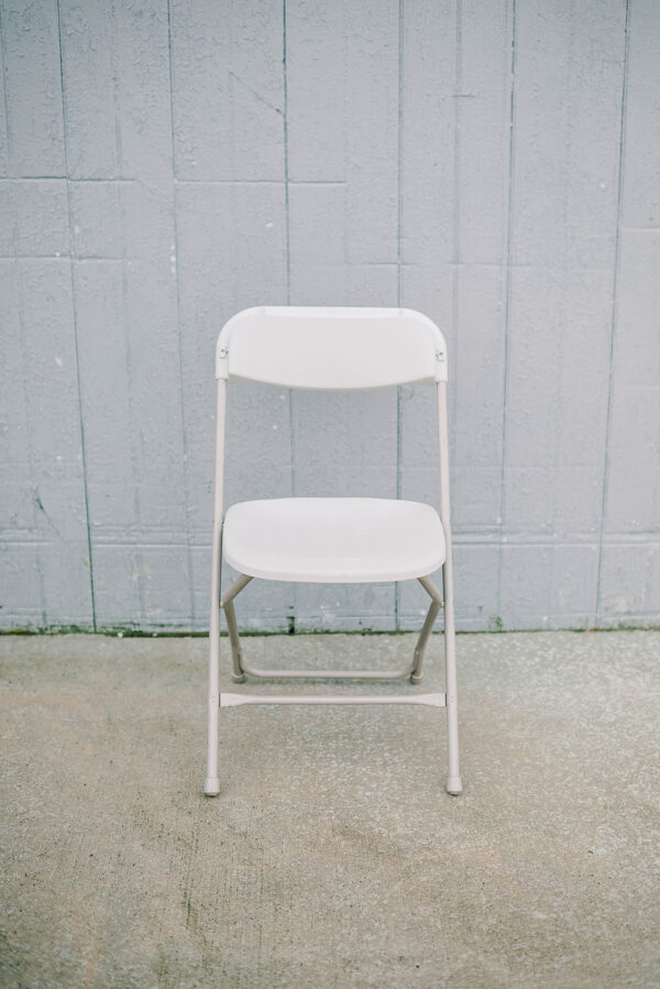 image of tan basic chair