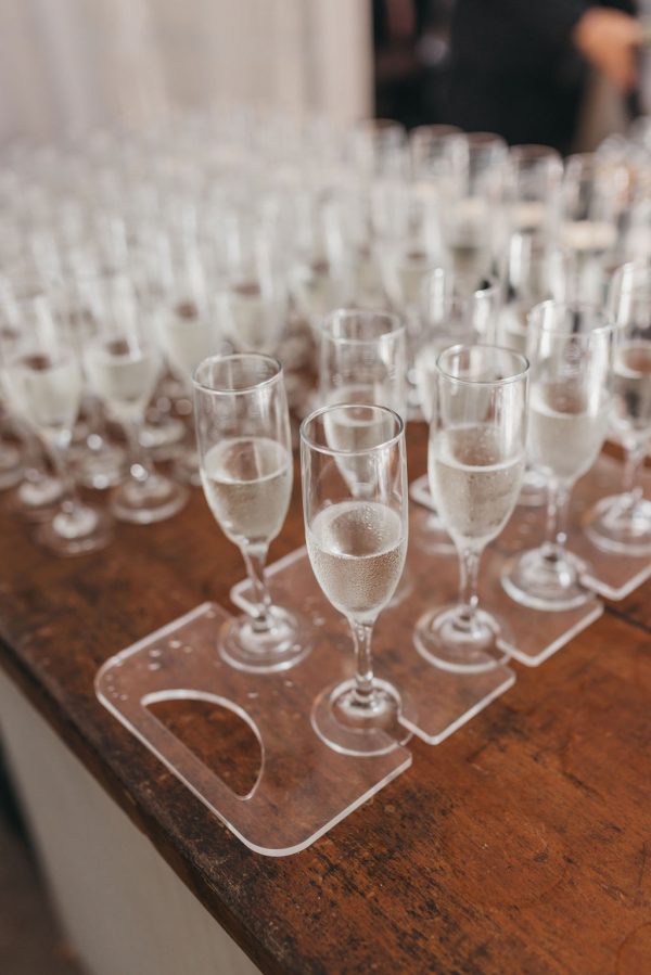 Image of champagne flute rentals