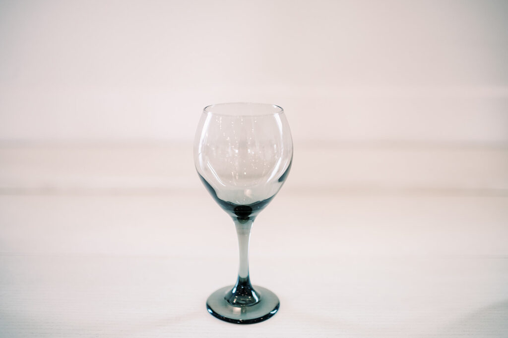 Beakman Smoke Wine Glass Rental