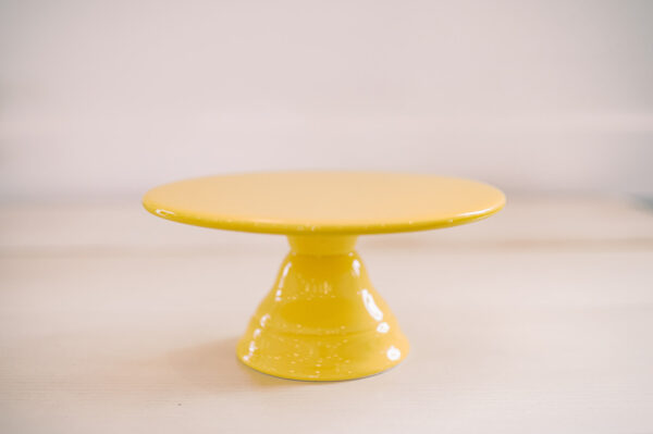 Daffodil Porcelain Cake Stand Rental