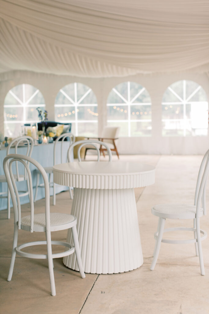 image of white fluted table